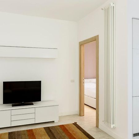 Comfort Suites Garibaldi Milan Room photo